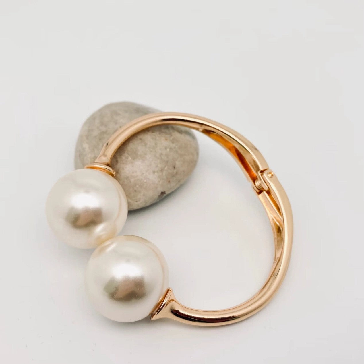 Pearl Luxe Bangle